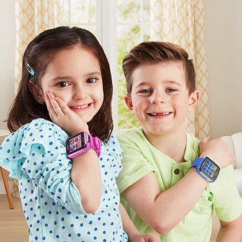 VTech KidiZoom Smartwatch DX3 avec deux appareils photo, lumière à DEL et  flash, jumelage sécurisé des montres, effets photo et vidéo, jeux, batterie  rechargeable intégrée, enfants de 4 ans+ 4+ Ans 